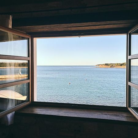 City Center Coastal Escape - Apartments With Sea View Or Cozy Room Novigrad Istria Kültér fotó