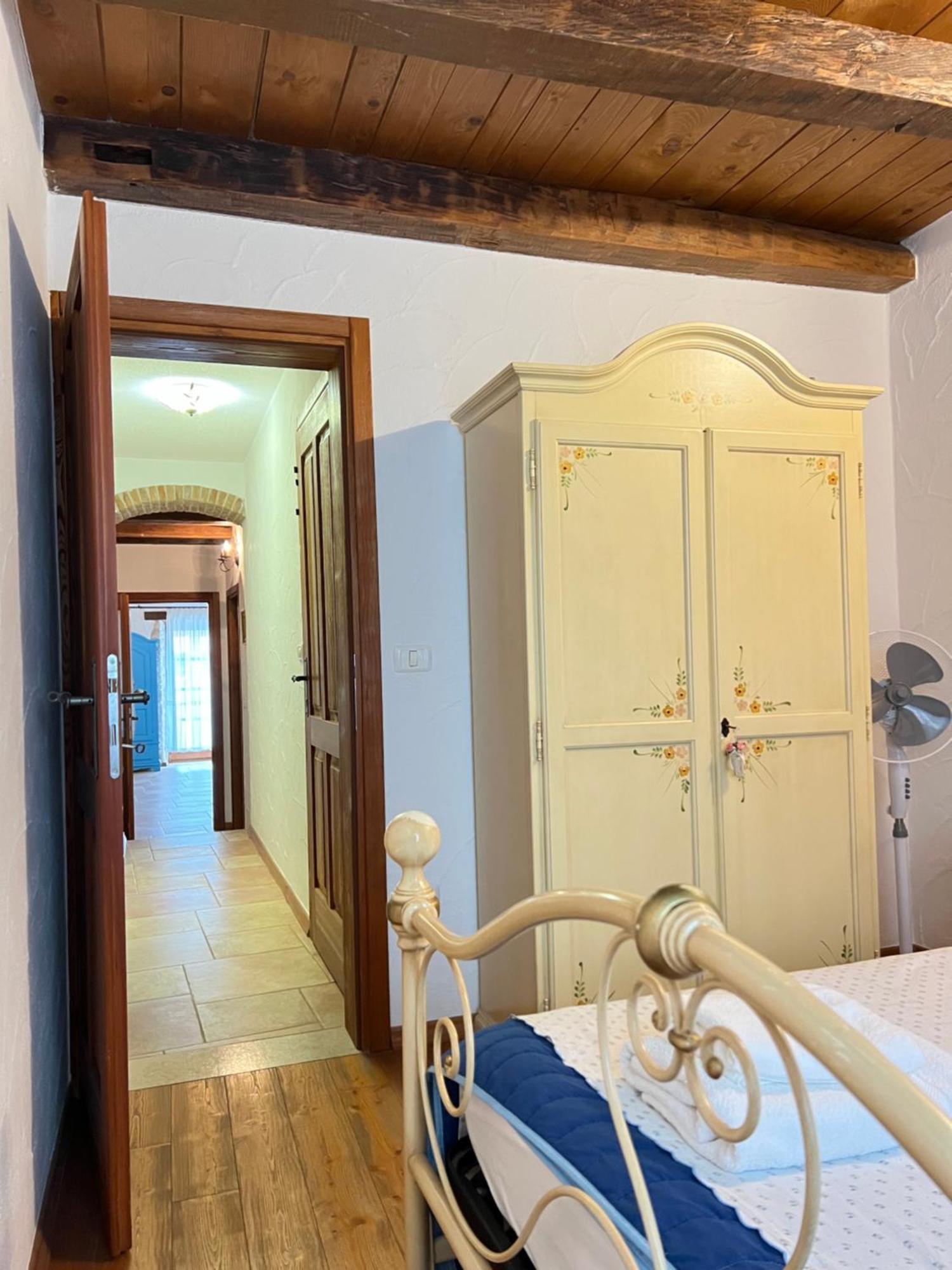 City Center Coastal Escape - Apartments With Sea View Or Cozy Room Novigrad Istria Kültér fotó