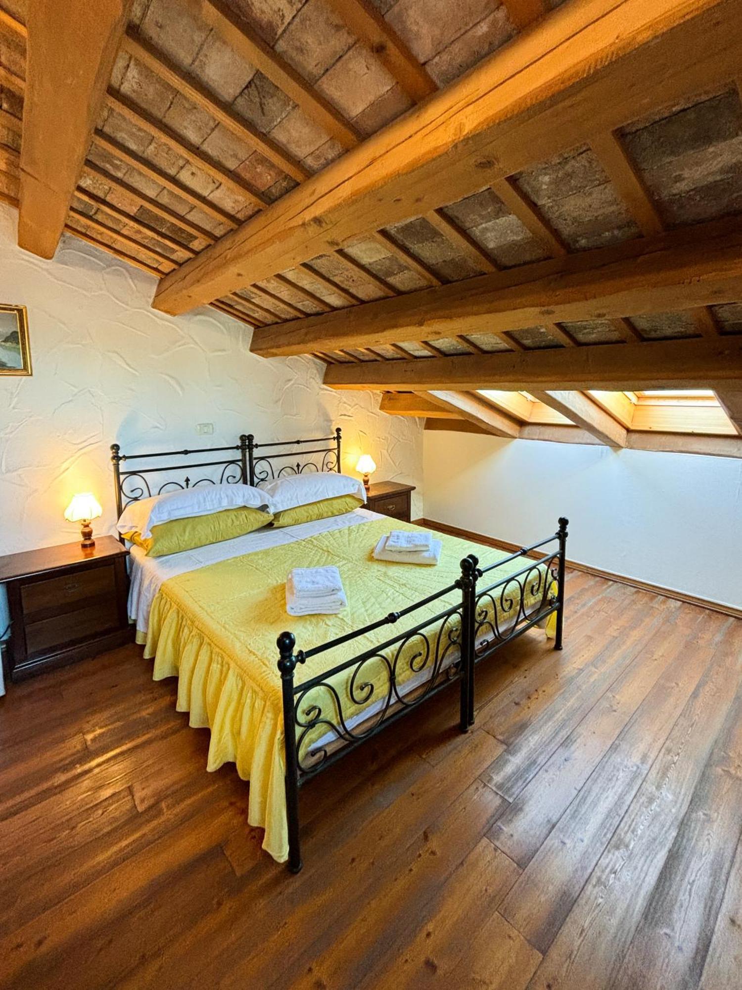 City Center Coastal Escape - Apartments With Sea View Or Cozy Room Novigrad Istria Kültér fotó